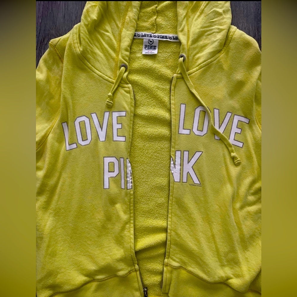 Women’s PINK zip-up sweatshirt
